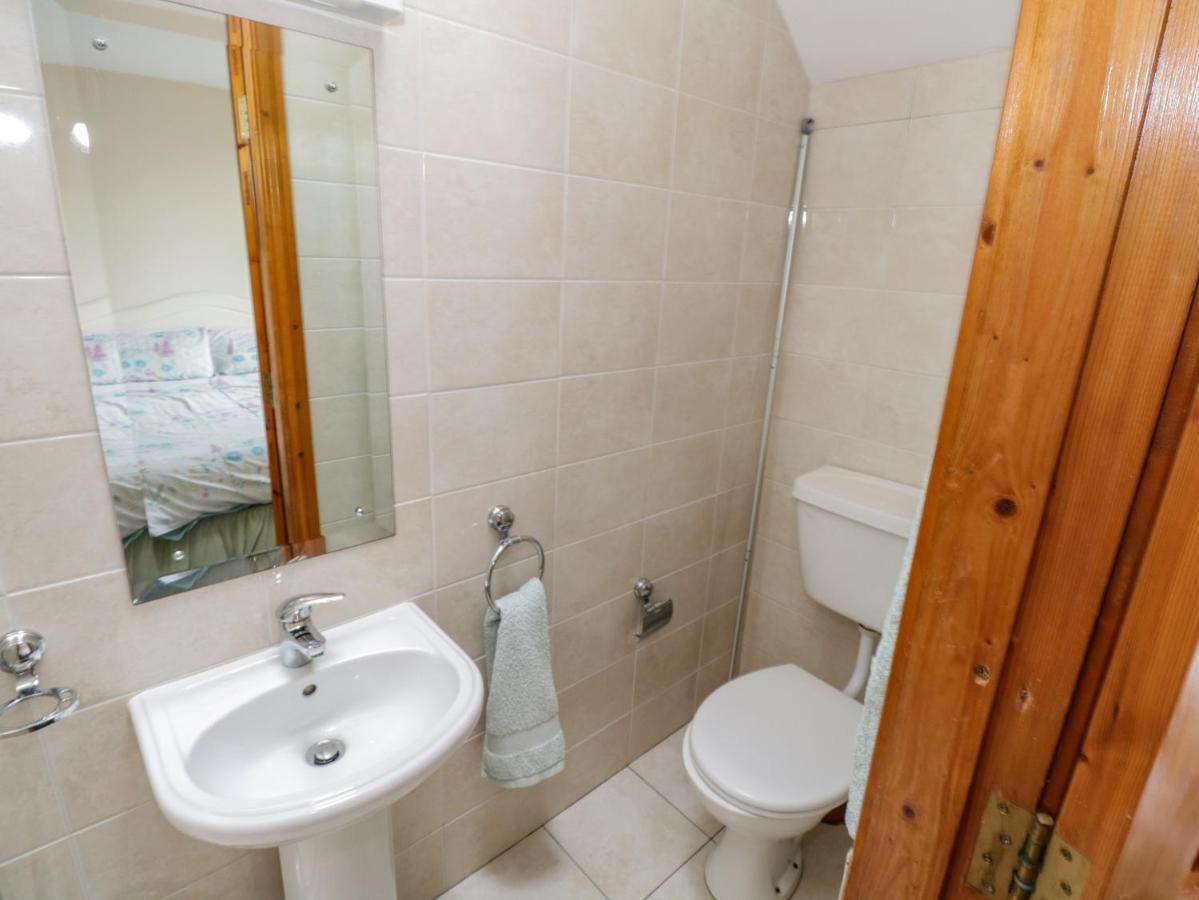 Quayside House Villa Roundstone Exterior photo