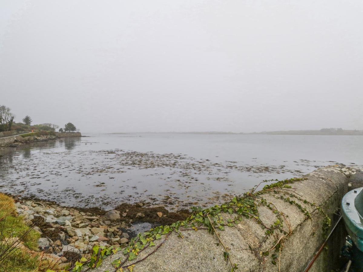 Quayside House Villa Roundstone Exterior photo